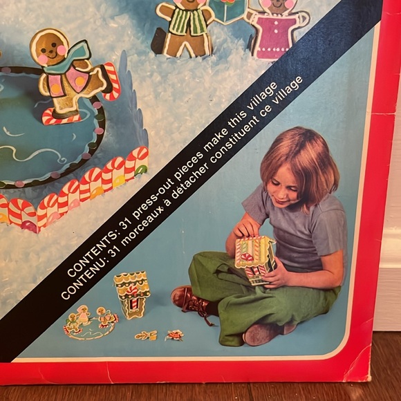 Vintage 1976 NEW Santa’s Helper Gingerbread Village - Picture 2 of 8